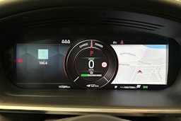 valkoinen Jaguar I-PACE 2021 kuva 15.