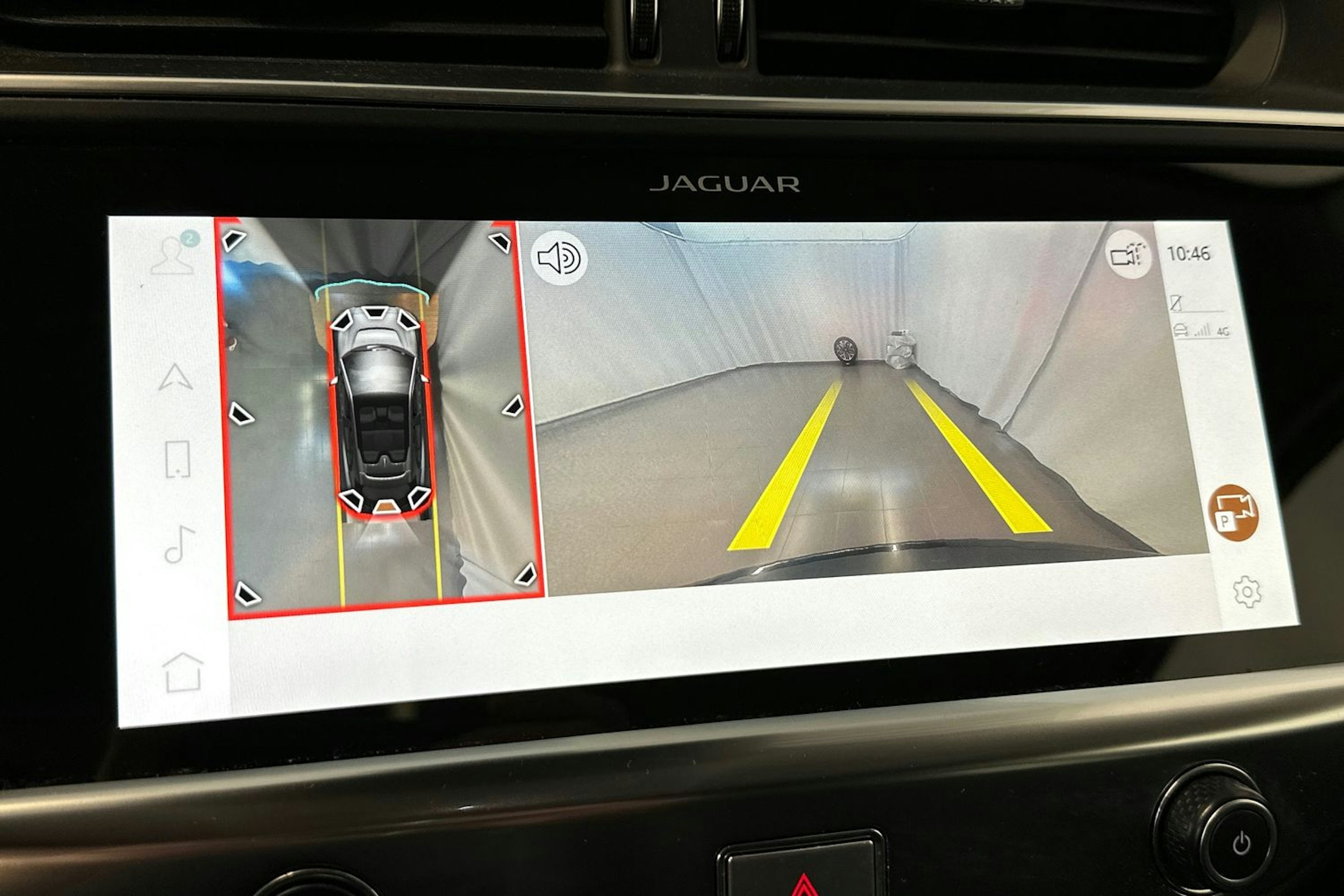 valkoinen Jaguar I-PACE 2021 kuva 20.