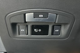 valkoinen Jaguar I-PACE 2021 kuva 25.