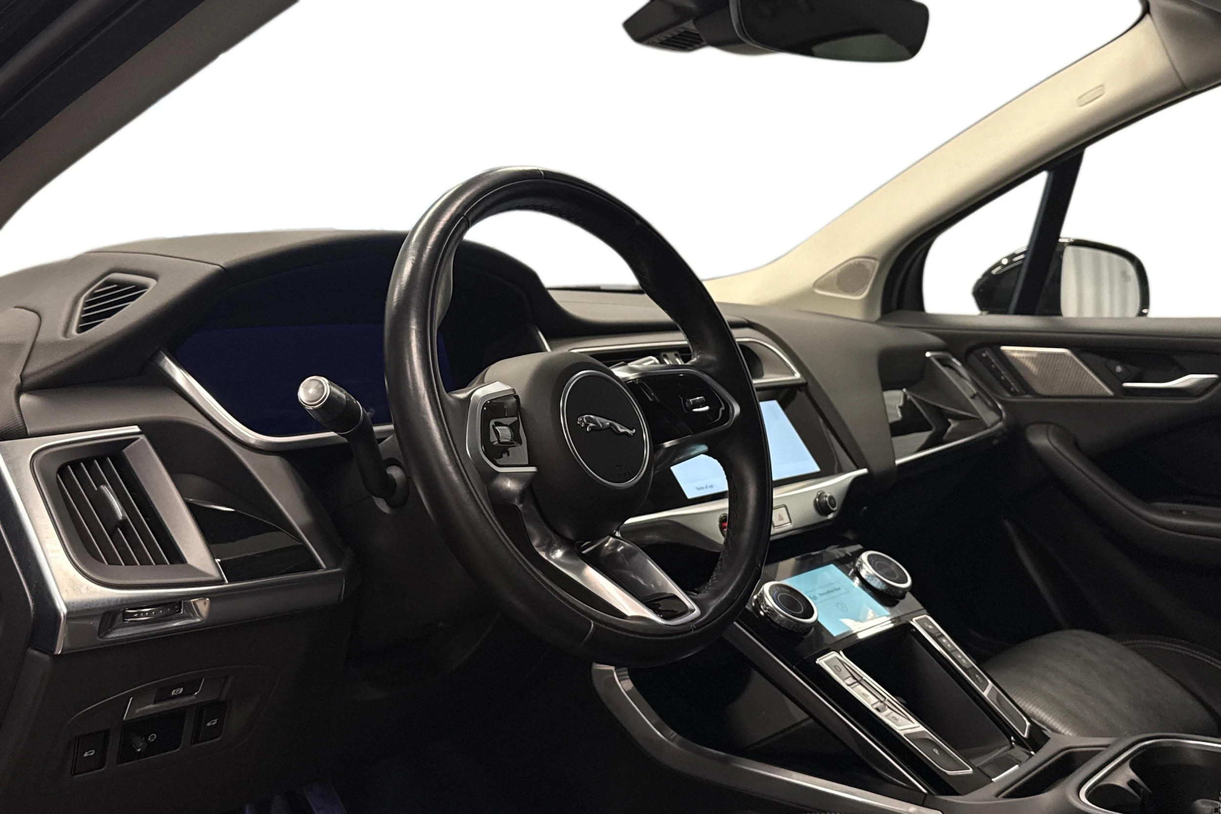 musta Jaguar I-PACE 2021 kuva 6.