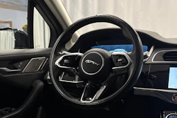 musta Jaguar I-PACE 2021 kuva 11.