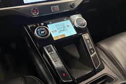 musta Jaguar I-PACE 2021 kuva 15.