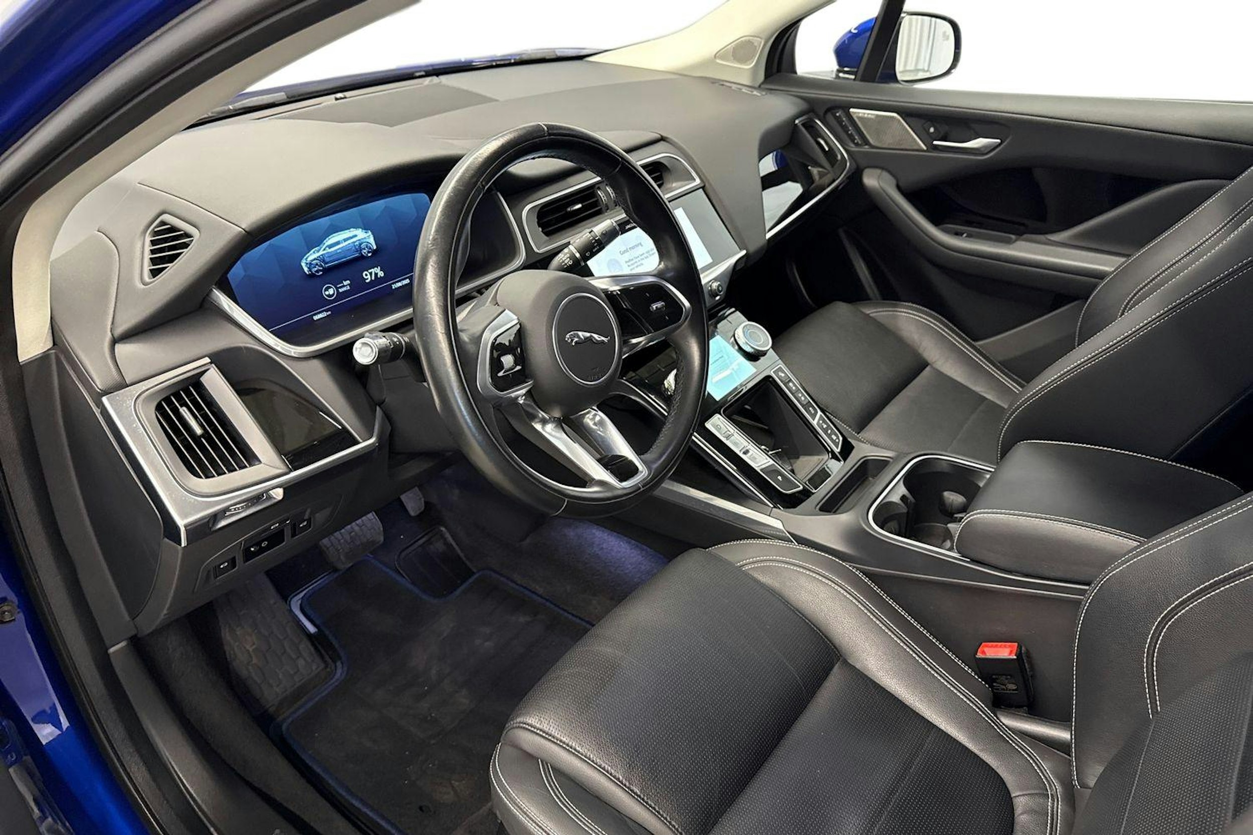 sininen Jaguar I-PACE 2021 kuva 7.