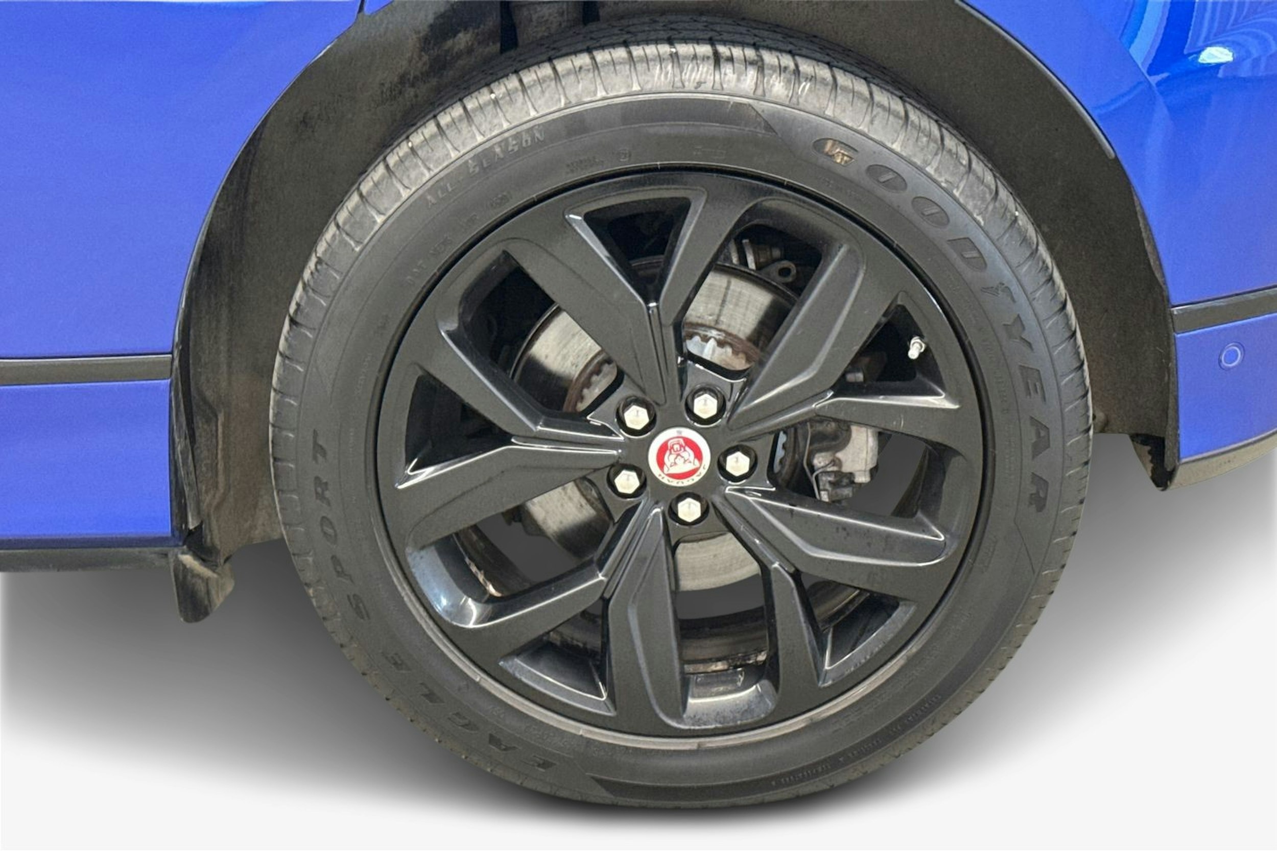sininen Jaguar I-PACE 2021 kuva 11.