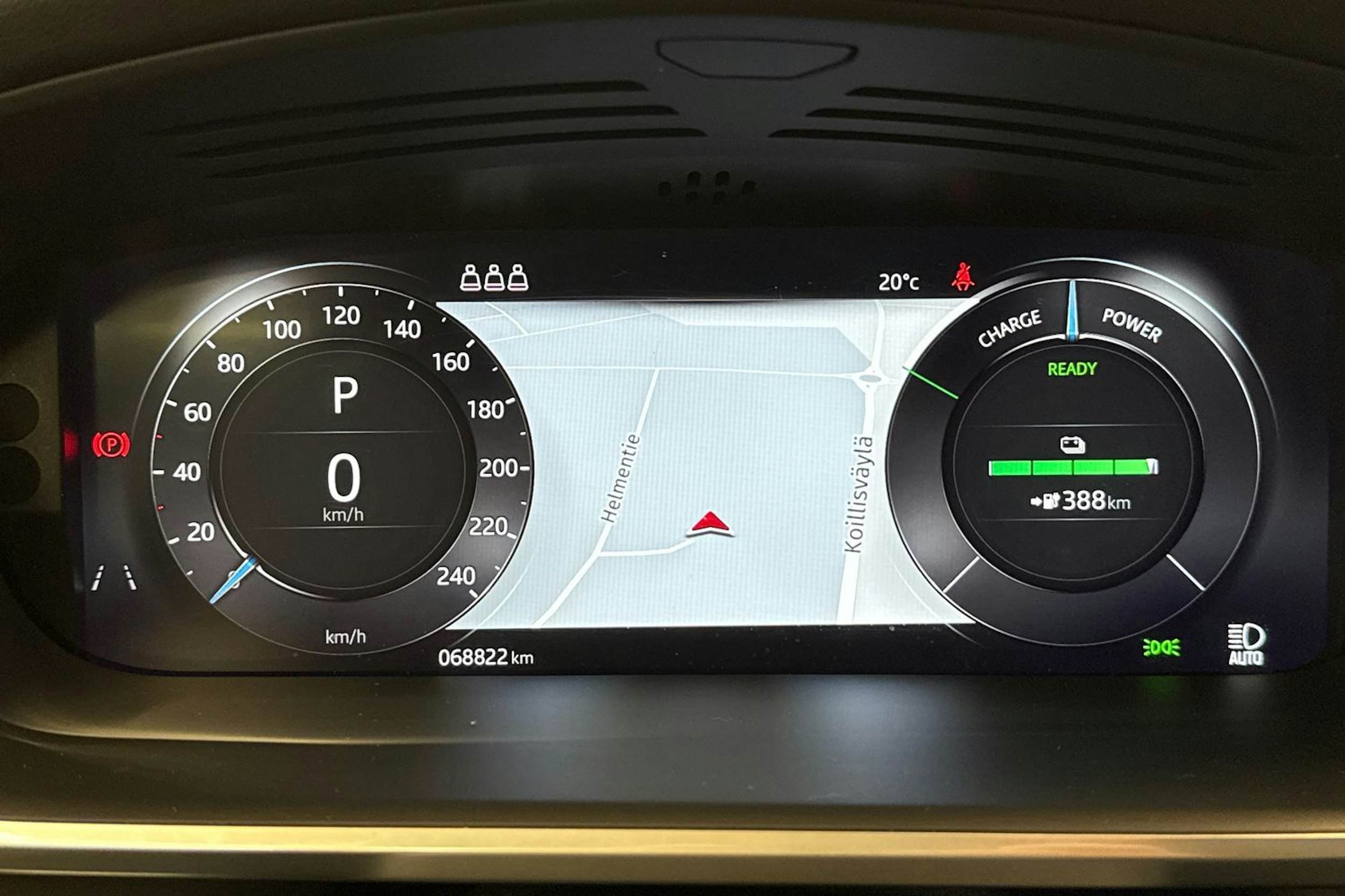 sininen Jaguar I-PACE 2021 kuva 16.