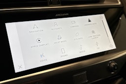 sininen Jaguar I-PACE 2021 kuva 20.