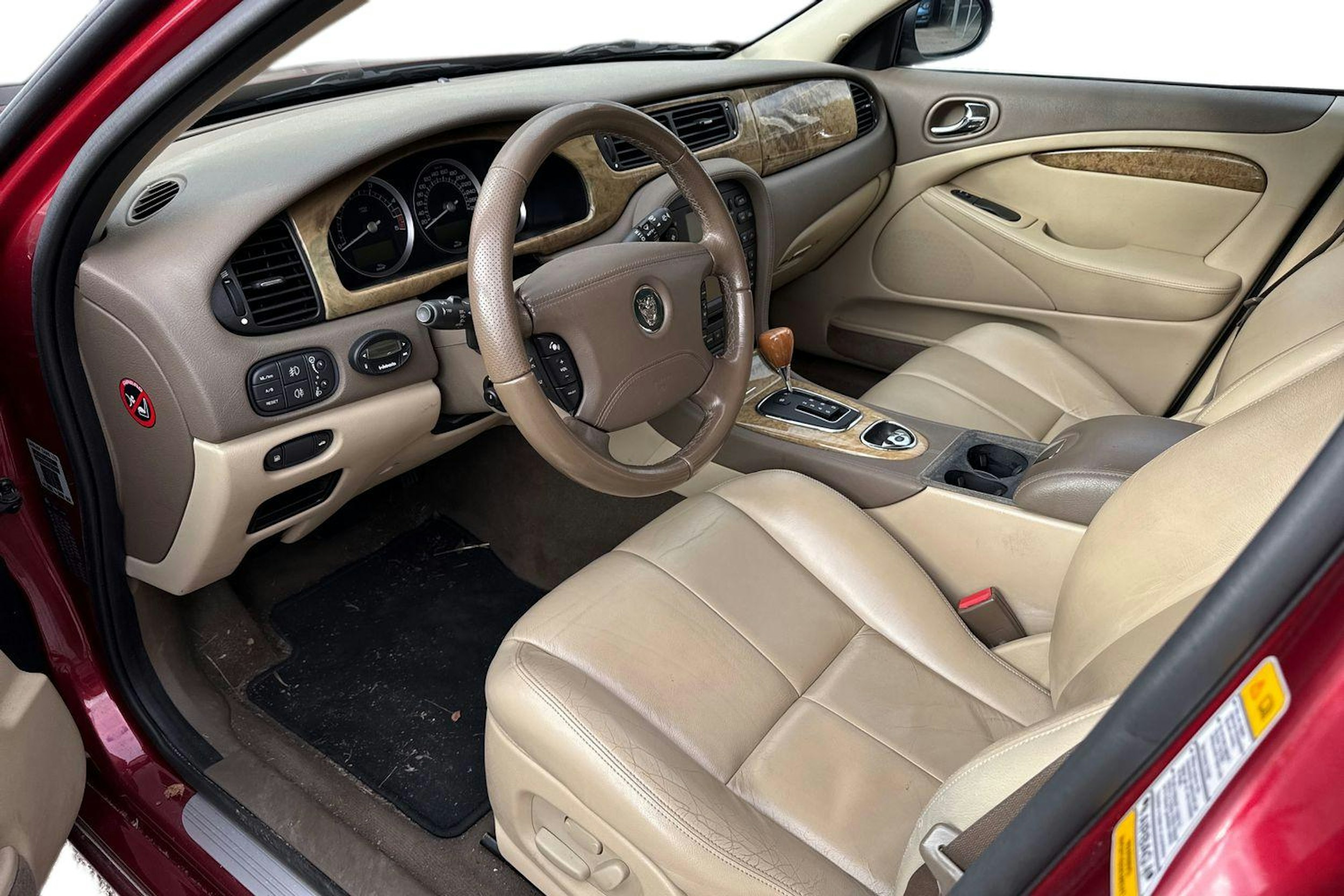 punainen Jaguar S-Type 2004 kuva 3.