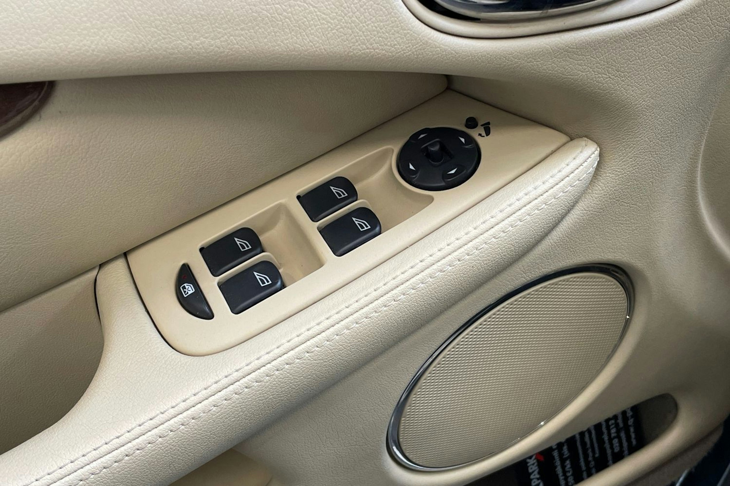 vihreä Jaguar X-Type 2009 kuva 13.