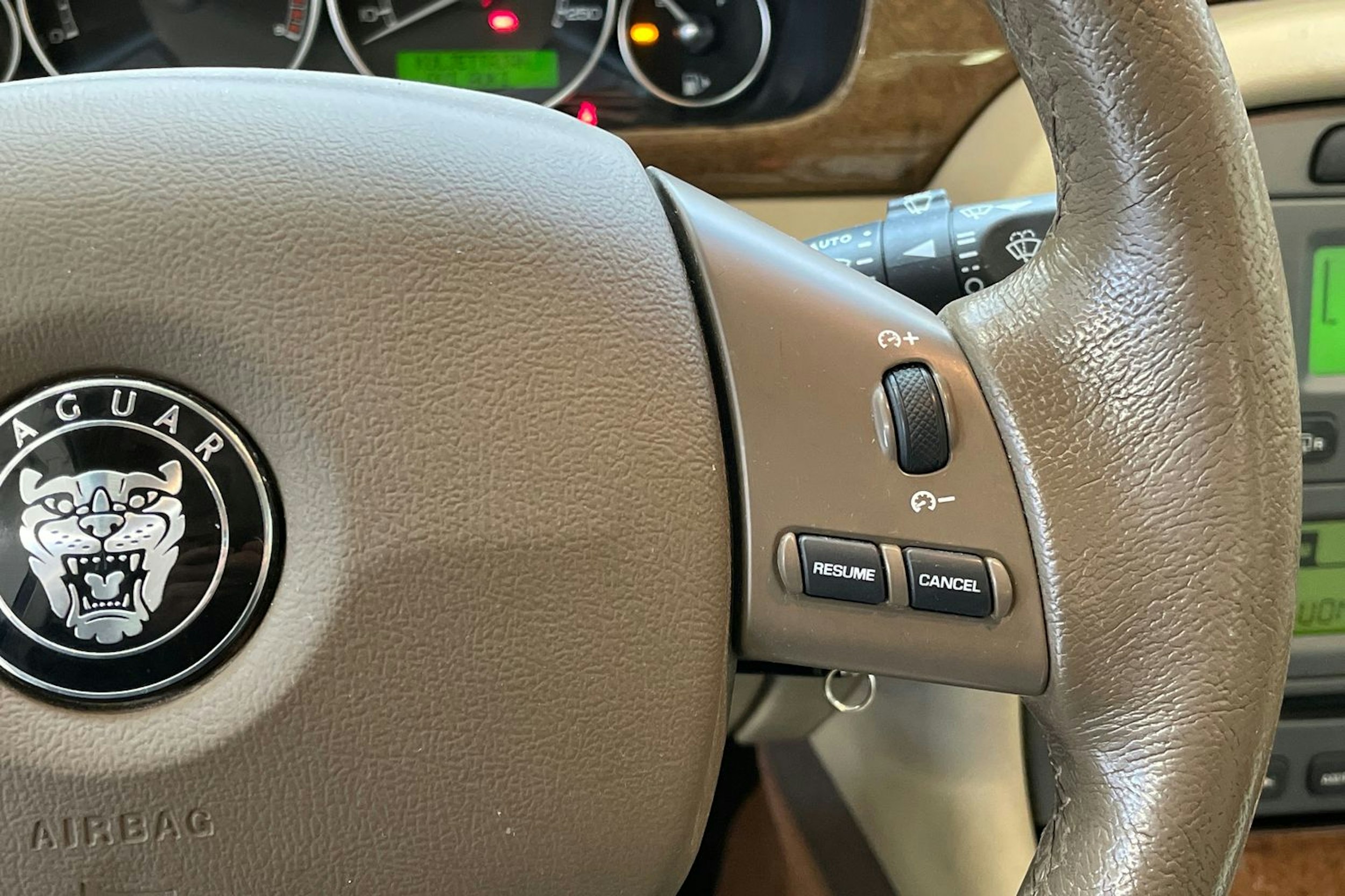 vihreä Jaguar X-Type 2009 kuva 16.