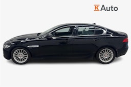 musta Jaguar XE 2016 kuva 5.