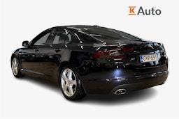 Musta Jaguar XF 2008 kuva 2.