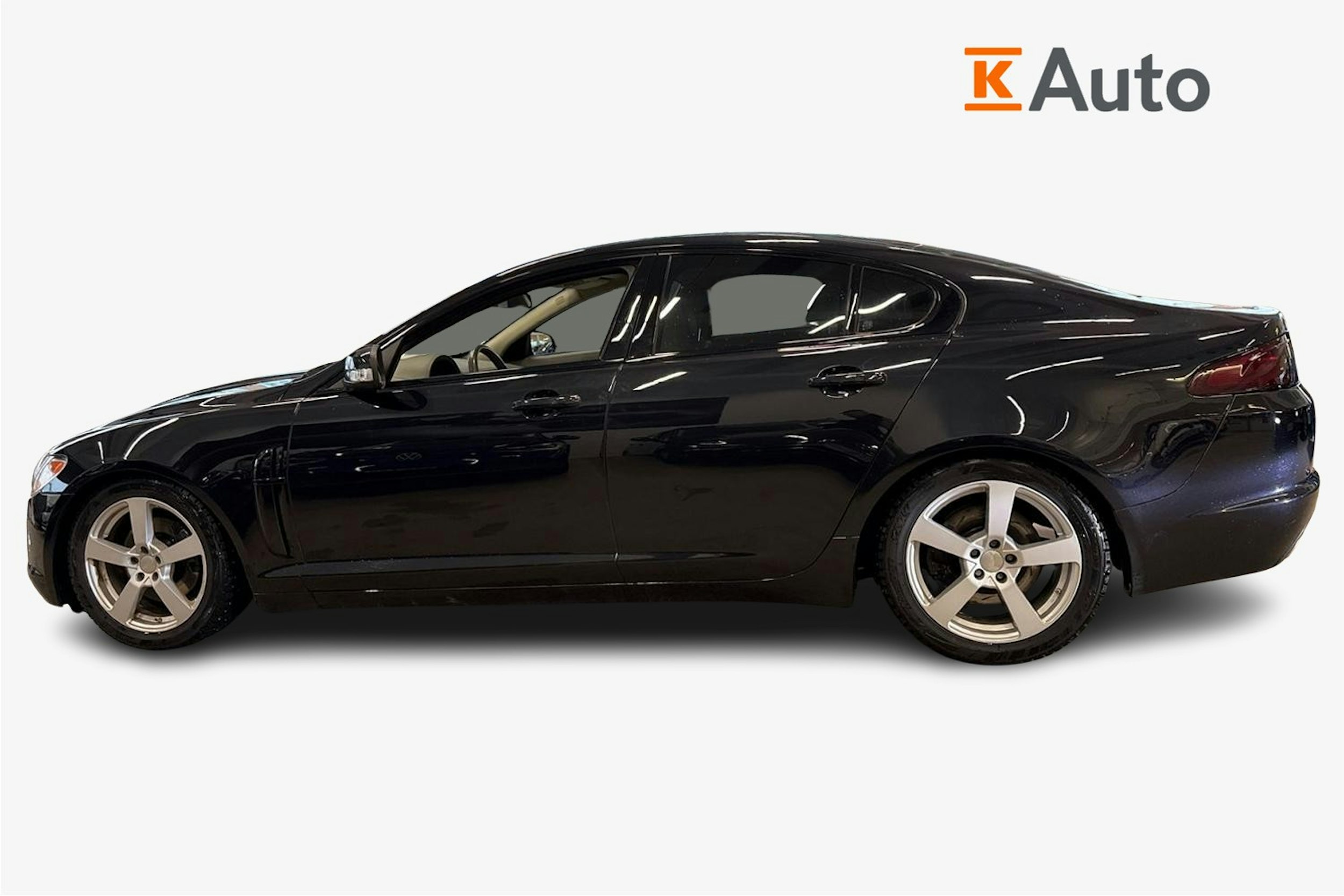 Musta Jaguar XF 2008 kuva 5.