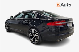 musta Jaguar XF 2012 kuva 2.