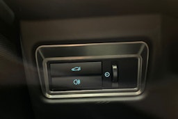 musta Jaguar XF 2012 kuva 23.