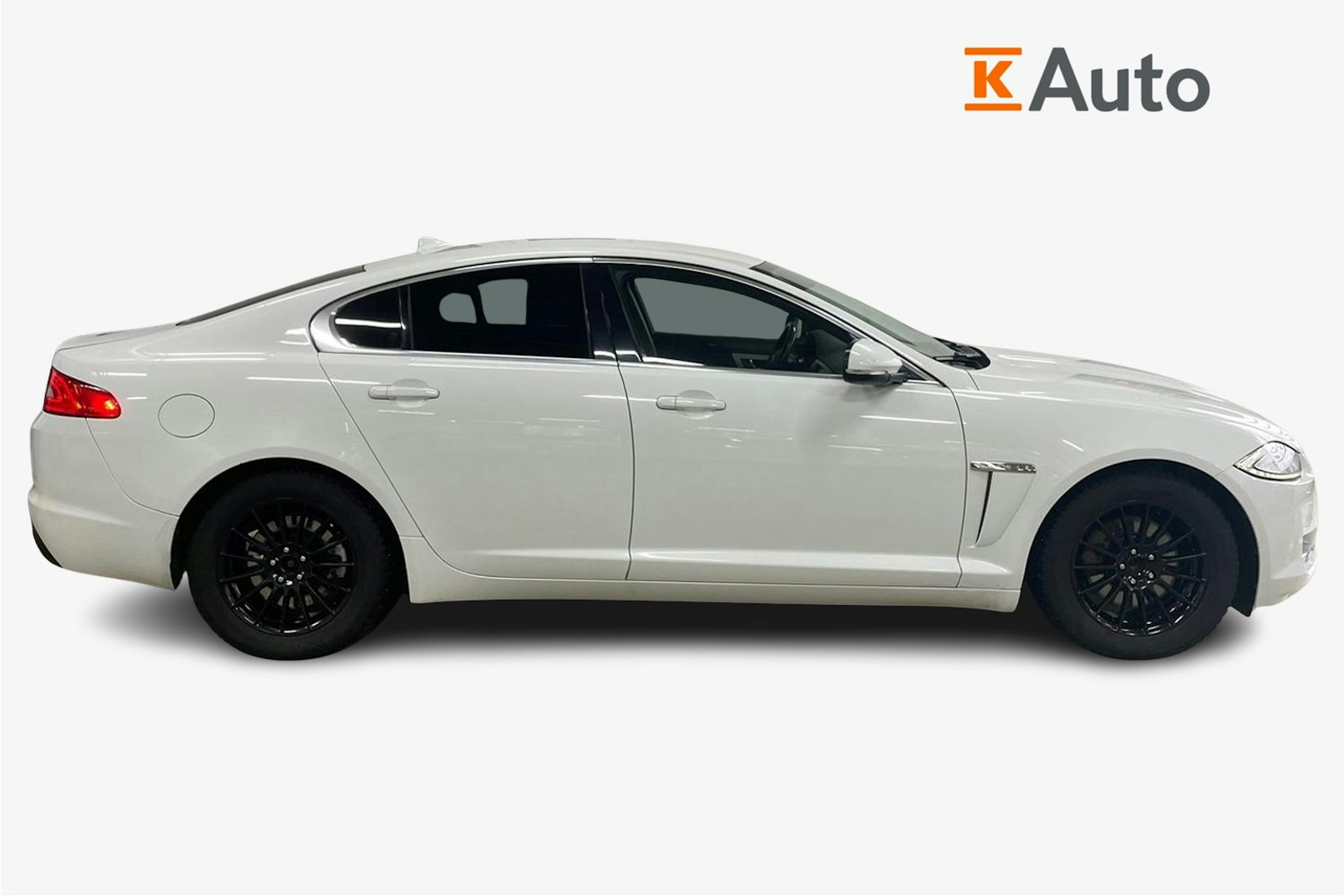 valkoinen Jaguar XF 2013 kuva 6.