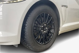 valkoinen Jaguar XF 2013 kuva 11.