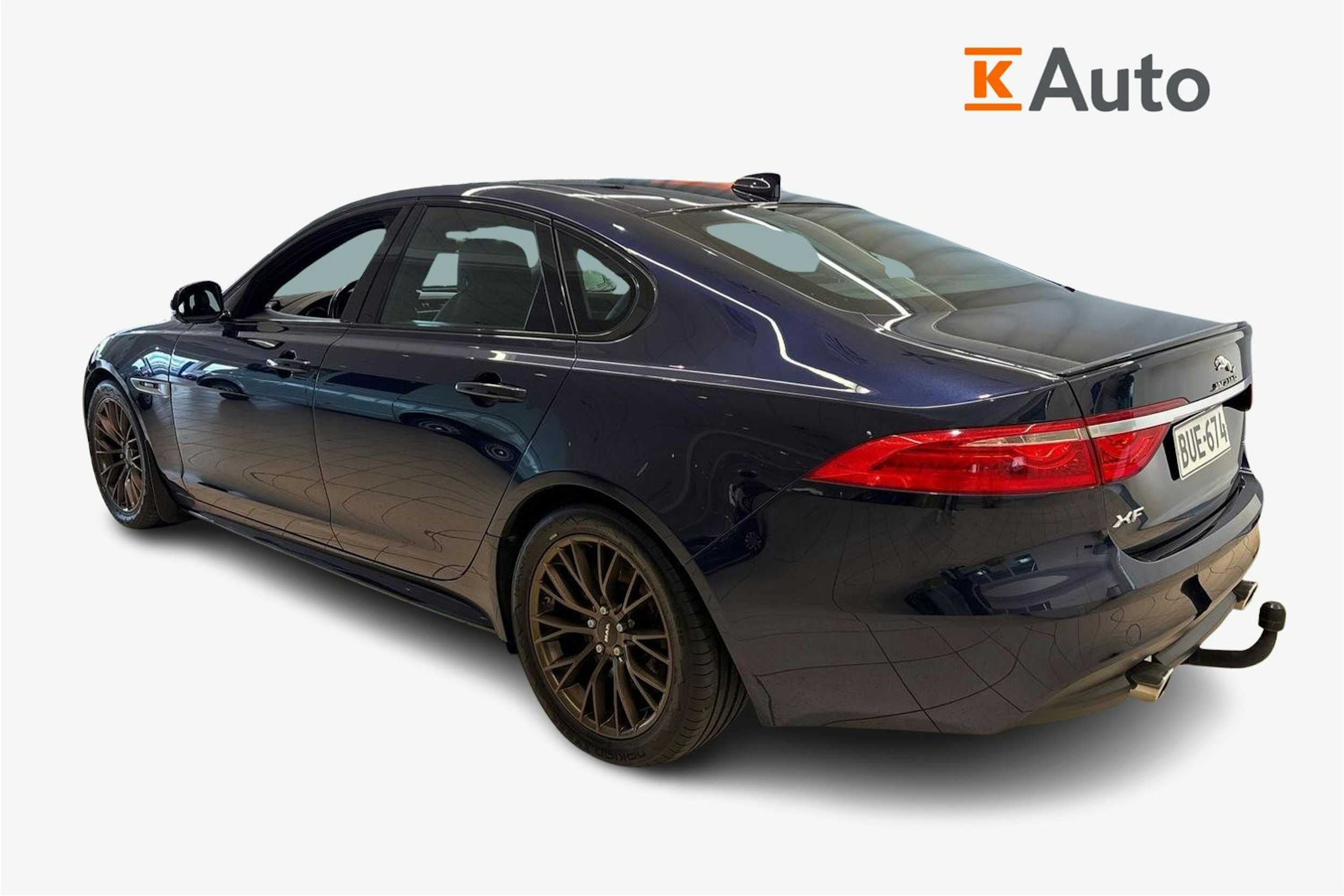 Sininen Jaguar XF 2015 kuva 2.