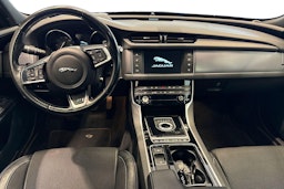 Sininen Jaguar XF 2015 kuva 9.