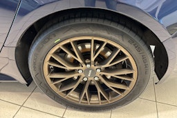 Sininen Jaguar XF 2015 kuva 13.