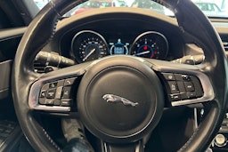 Sininen Jaguar XF 2015 kuva 14.
