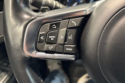 Sininen Jaguar XF 2015 kuva 15.