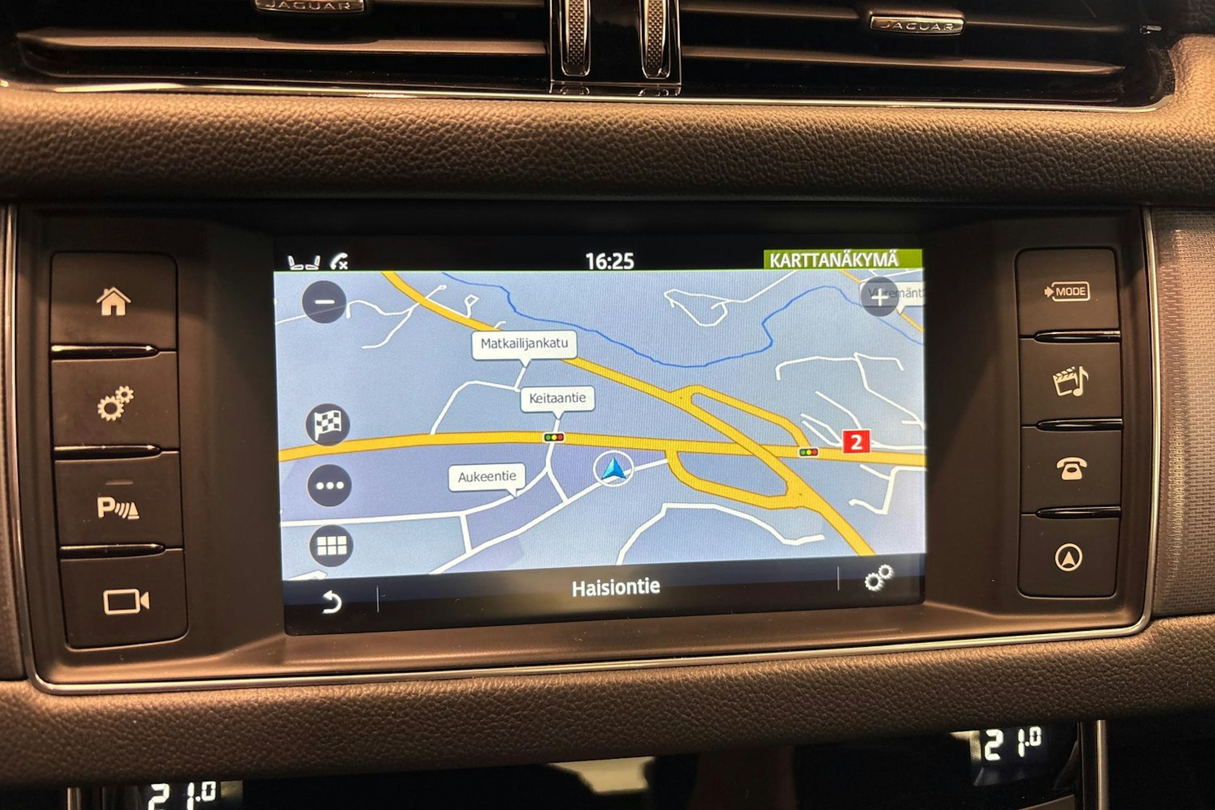 Sininen Jaguar XF 2015 kuva 21.