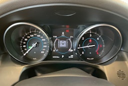 Valkoinen Jaguar XF 2019 kuva 14.