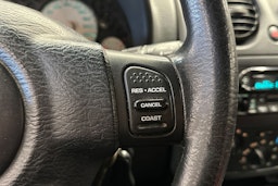 musta Jeep Cherokee 2004 kuva 26.