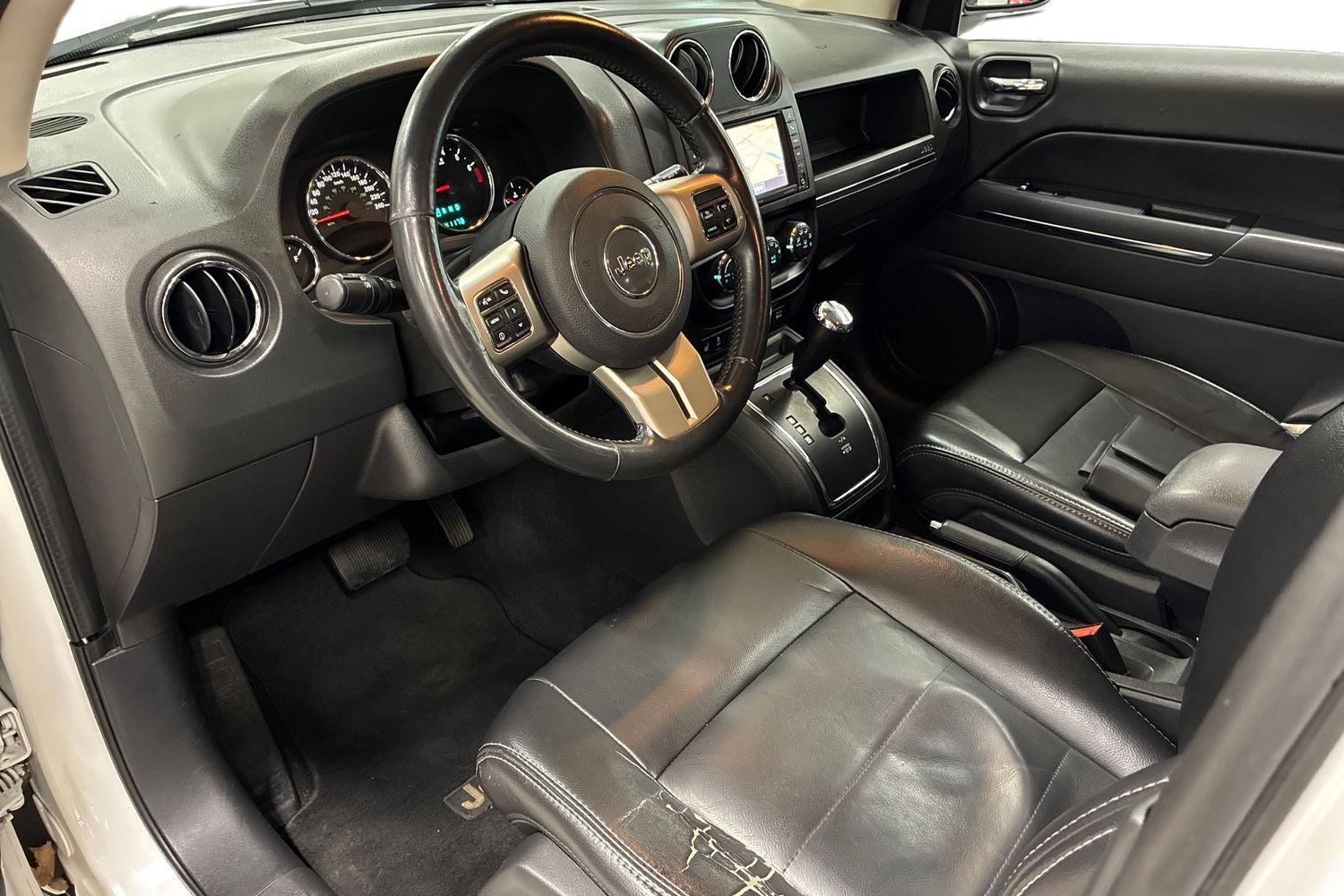 Jeep Compass 4x4 2,4 CVT Limited 2012, kuva 6/28
