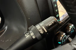 valkoinen Jeep Compass 2012 kuva 16.