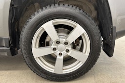 Harmaa Jeep Compass 2012 kuva 9.