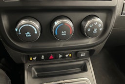 hopea Jeep Compass 2012 kuva 16.