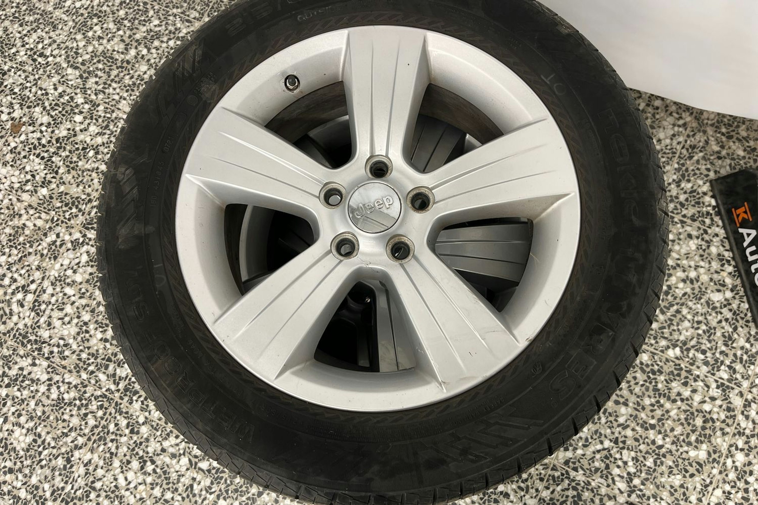 hopea Jeep Compass 2012 kuva 18.