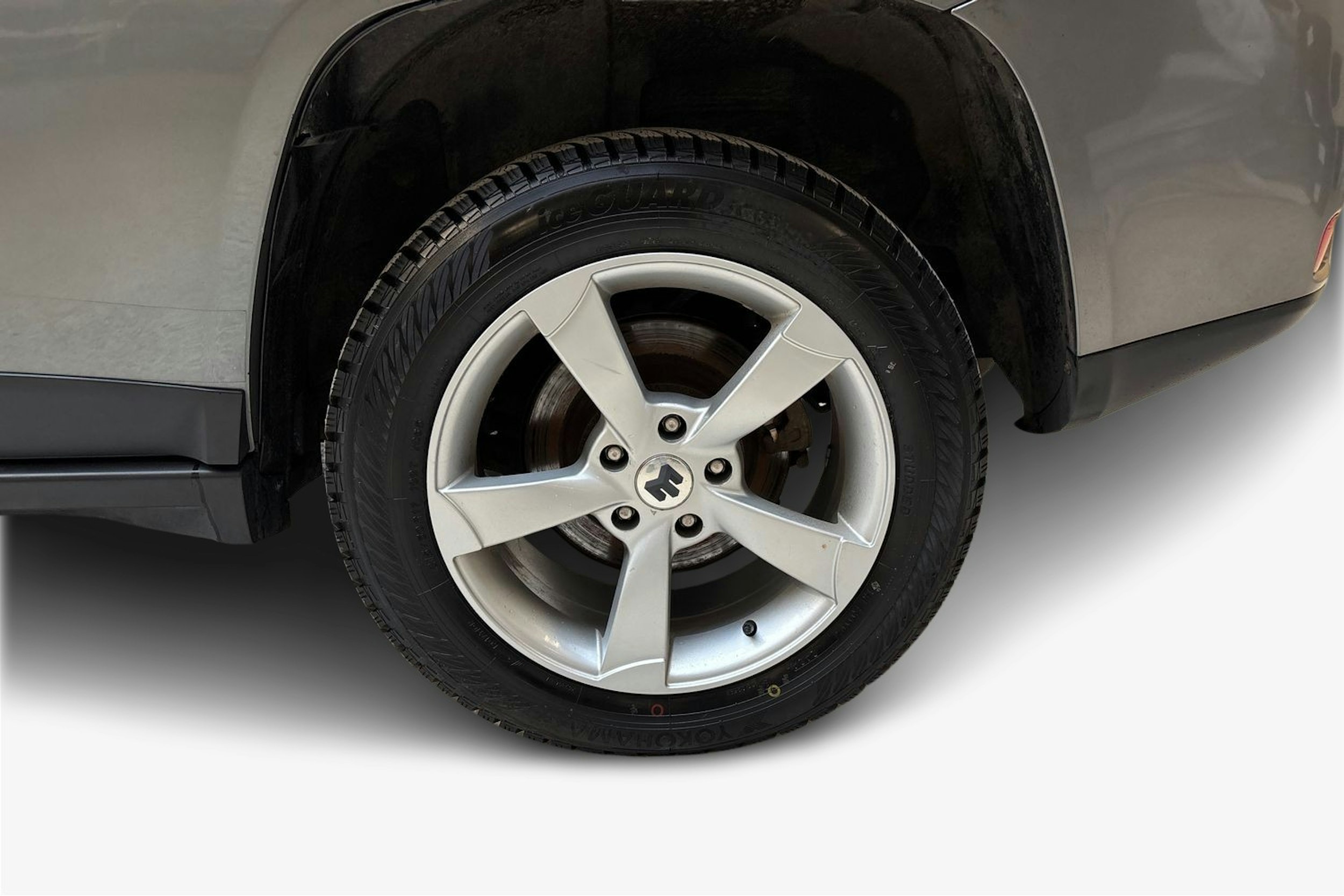 harmaa Jeep Compass 2013 kuva 11.