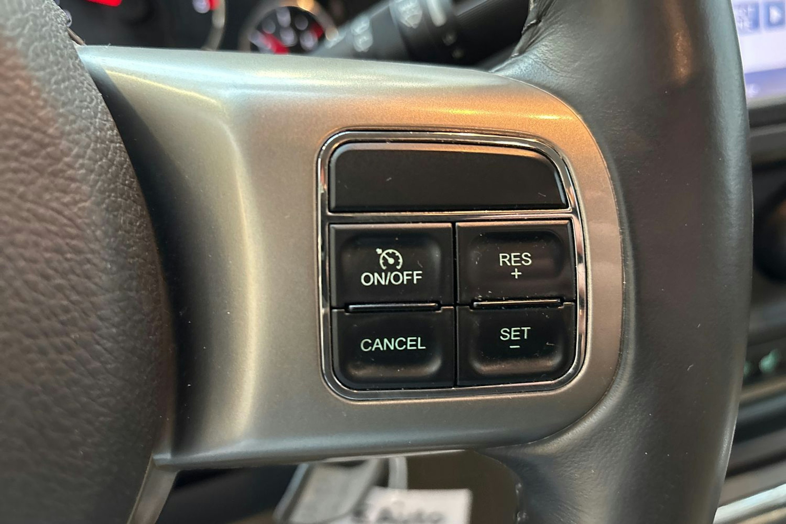 harmaa Jeep Compass 2013 kuva 15.