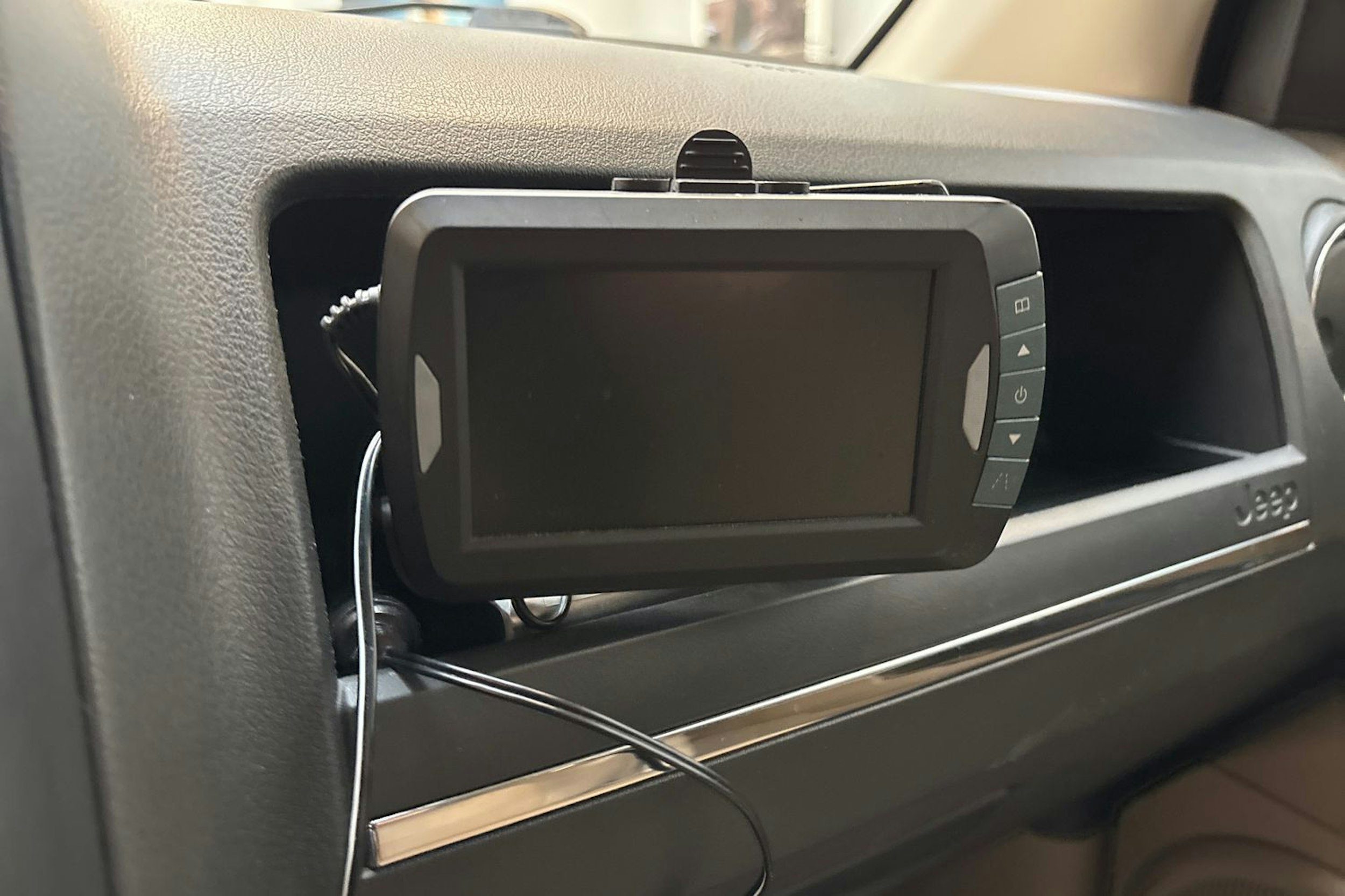 harmaa Jeep Compass 2013 kuva 20.