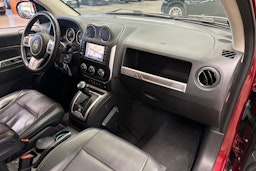 punainen Jeep Compass 2014 kuva 12.
