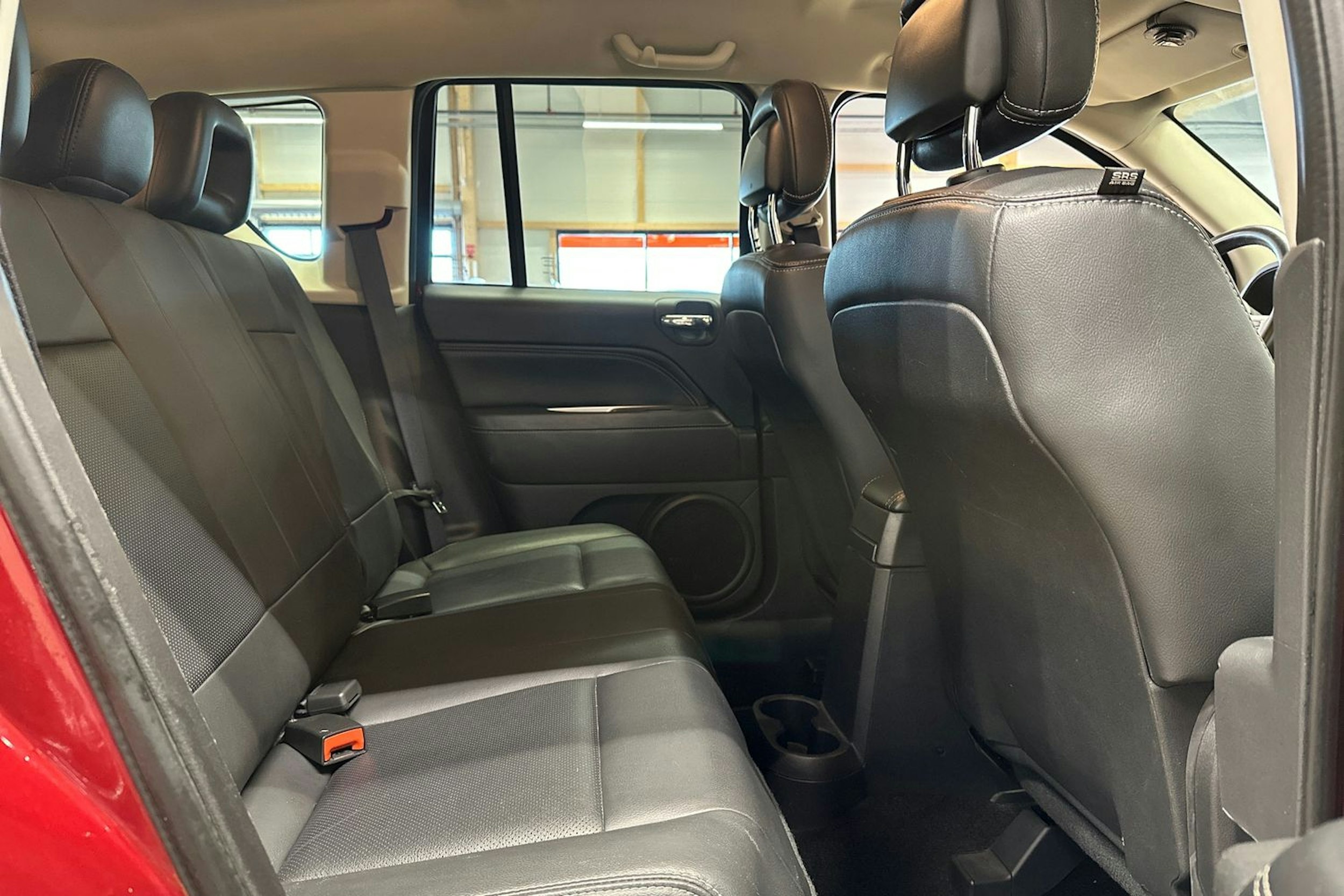 punainen Jeep Compass 2014 kuva 14.
