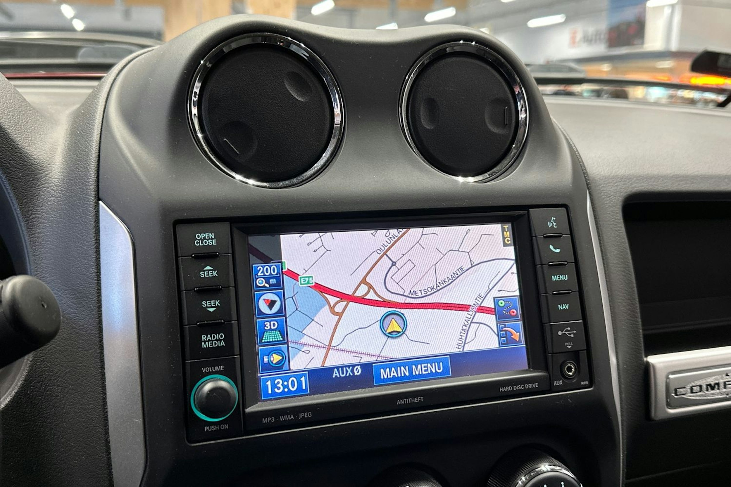 punainen Jeep Compass 2014 kuva 17.