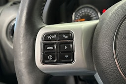 punainen Jeep Compass 2014 kuva 23.