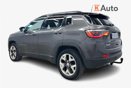 harmaa Jeep Compass 2018 kuva 2.