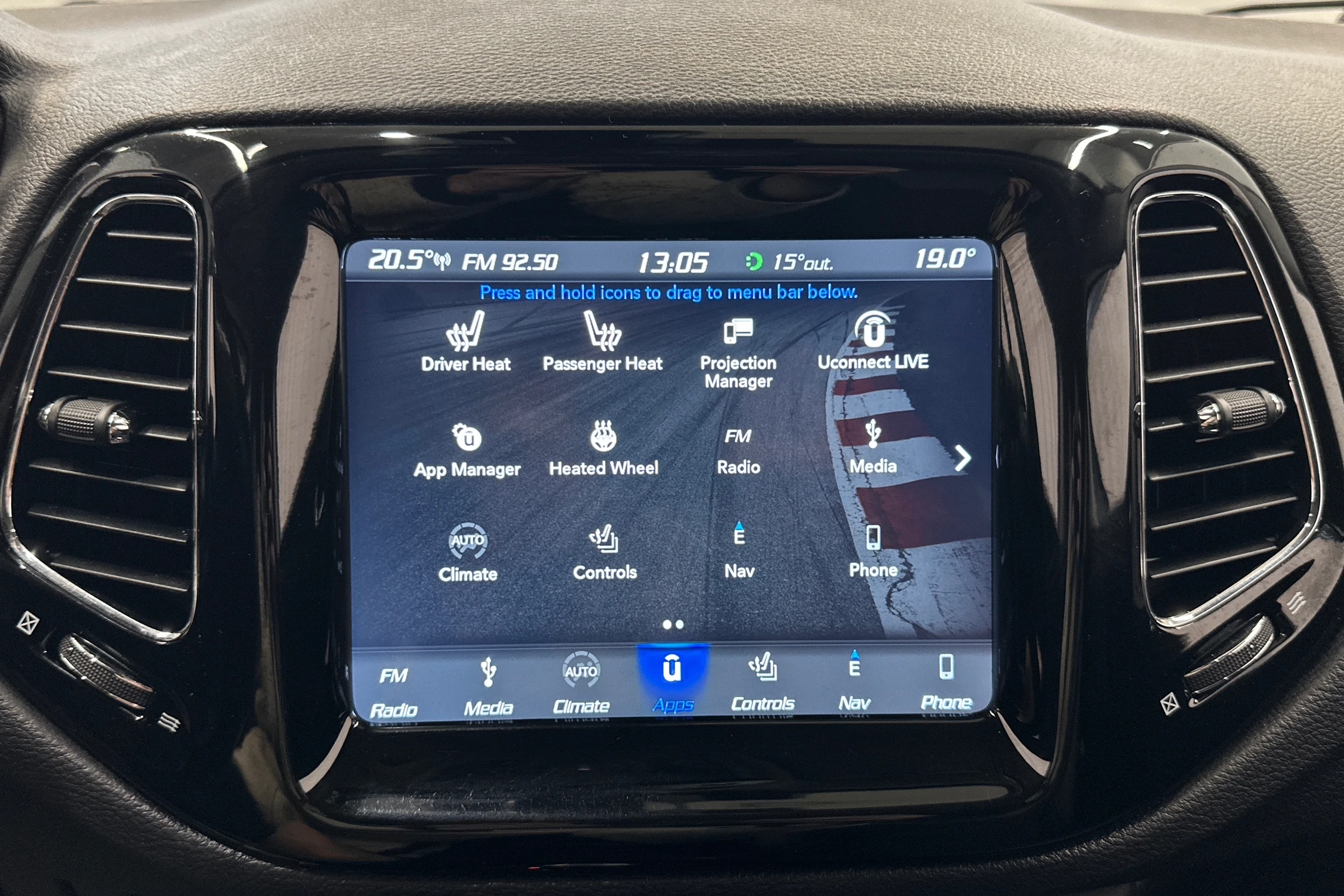 harmaa Jeep Compass 2018 kuva 20.