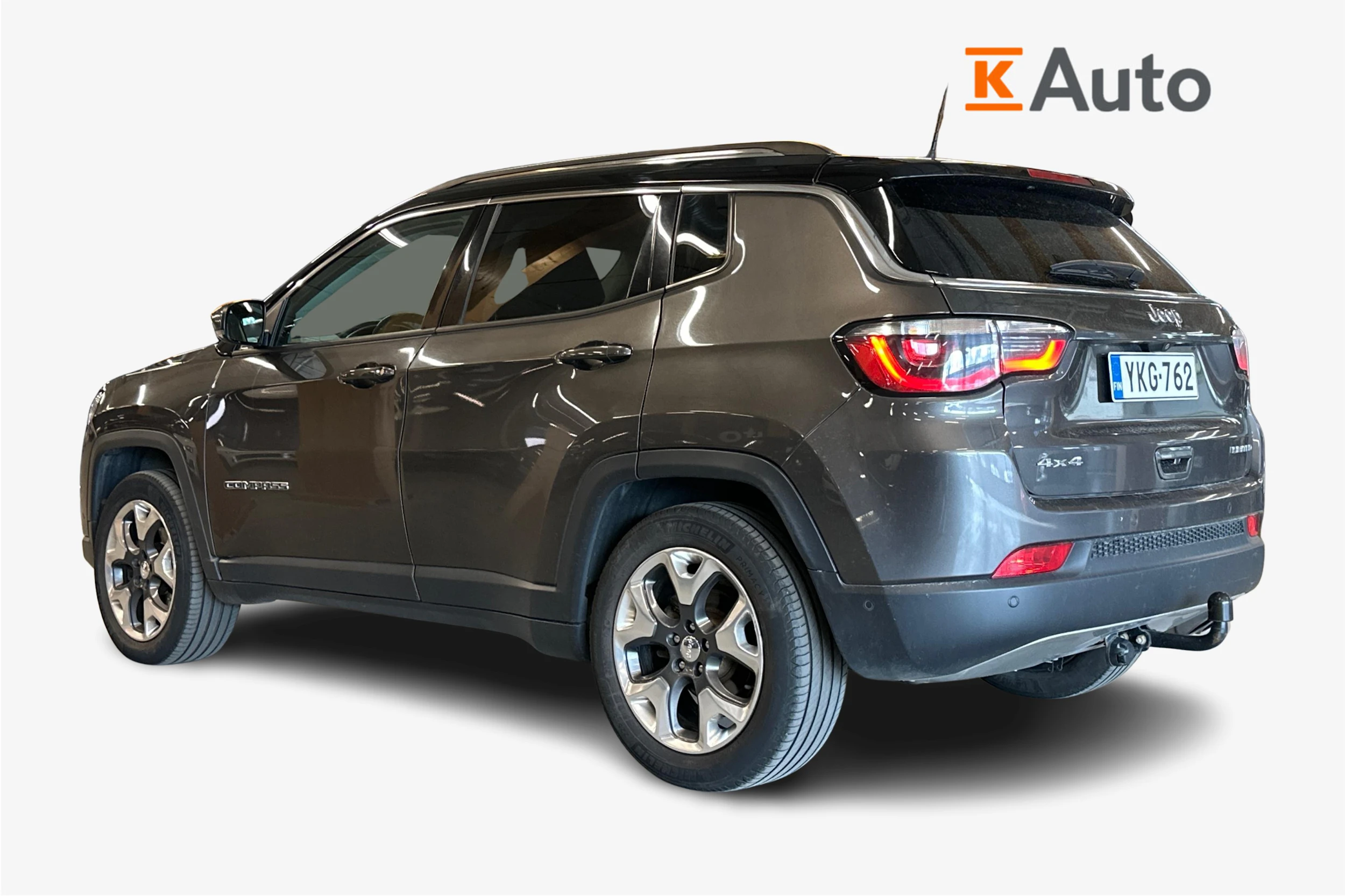 harmaa Jeep Compass 2018 kuva 2.
