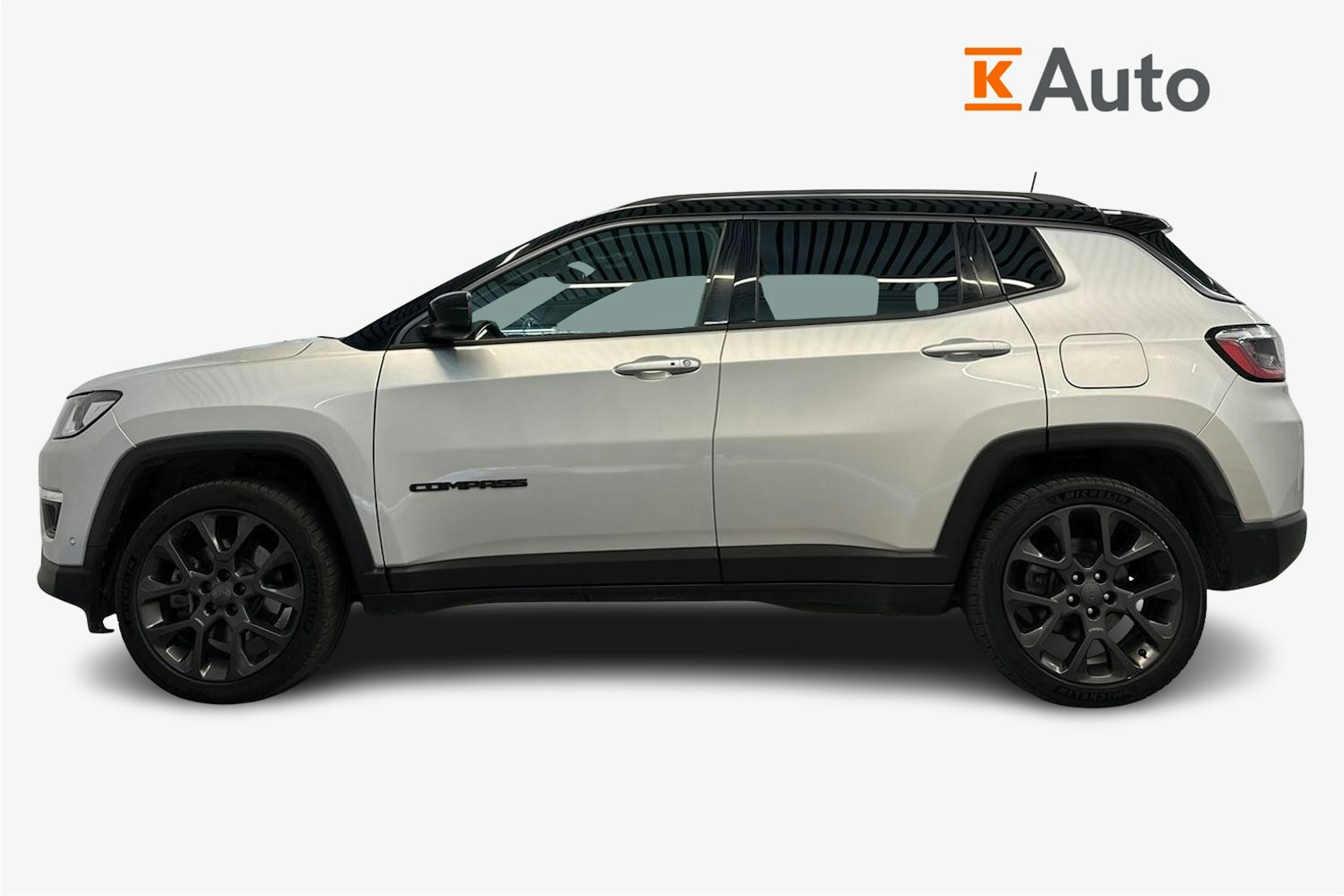 harmaa Jeep Compass 2021 kuva 6.