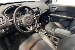 harmaa Jeep Compass 2021 kuva 7.