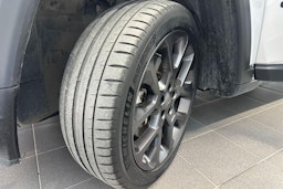 harmaa Jeep Compass 2021 kuva 11.