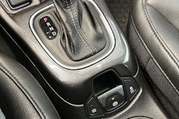 harmaa Jeep Compass 2021 kuva 23.
