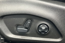 harmaa Jeep Compass 2021 kuva 25.