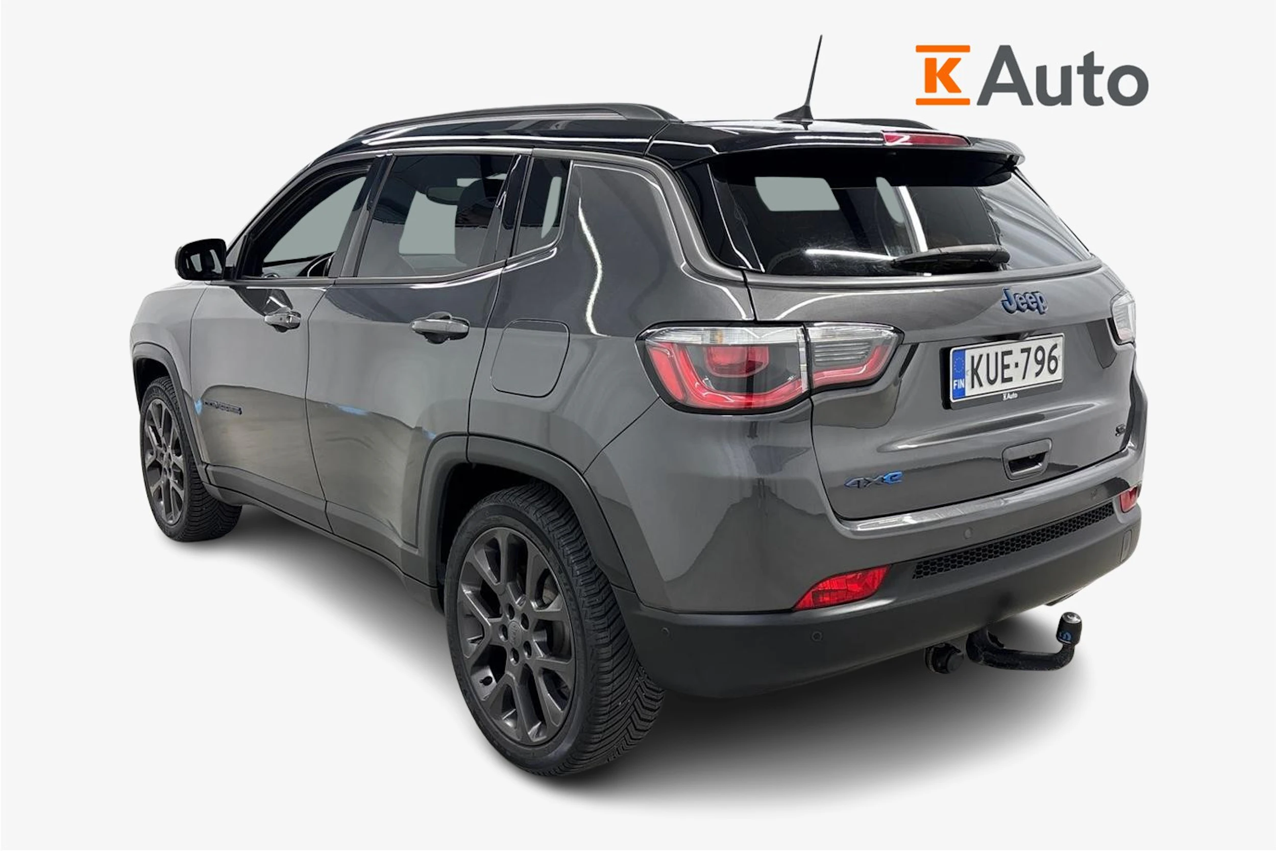 harmaa Jeep Compass 2021 kuva 2.