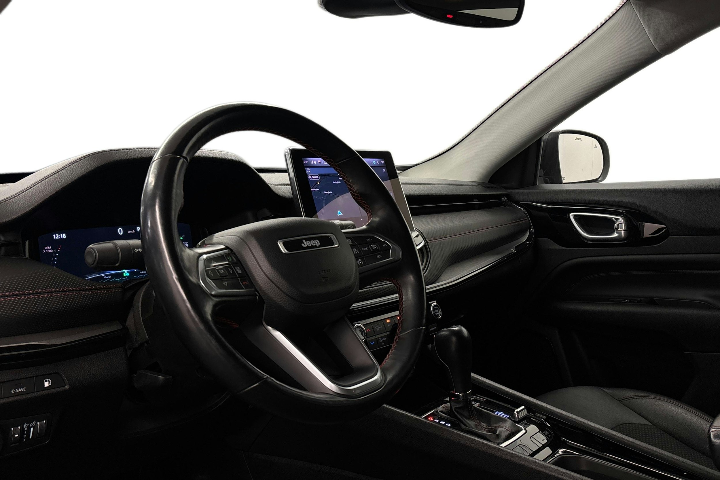 harmaa Jeep Compass 2021 kuva 7.